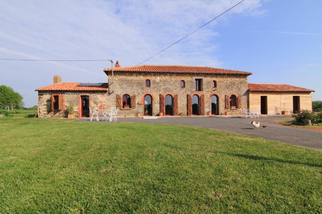 Chambres D'Hotes Le Chateau Rouge Saint-Germain-sur-Moine Exterior photo