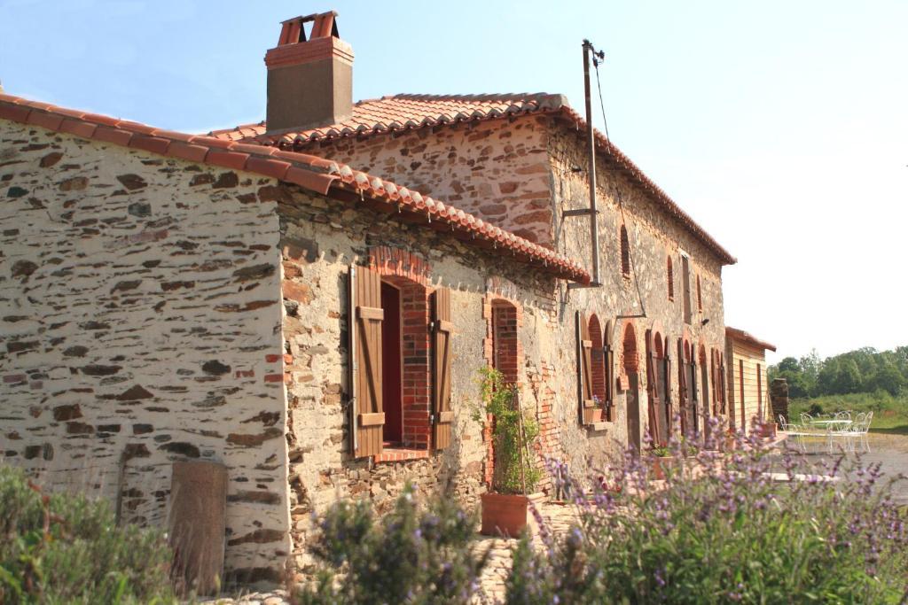 Chambres D'Hotes Le Chateau Rouge Saint-Germain-sur-Moine Exterior photo